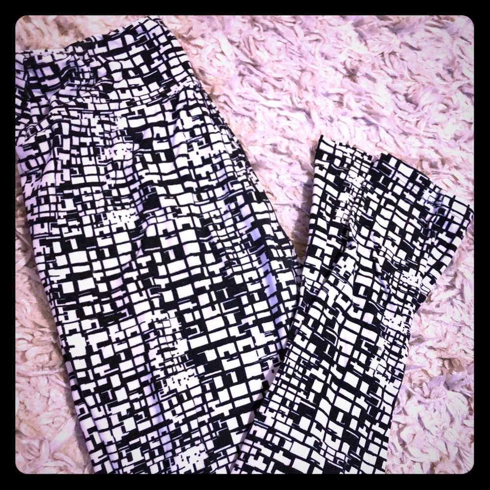 Lula roe one size leggings black and white